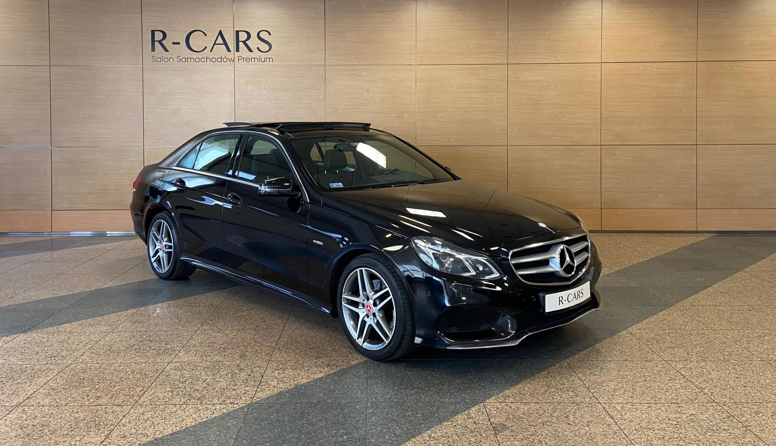 MERCEDES-BENZ E220