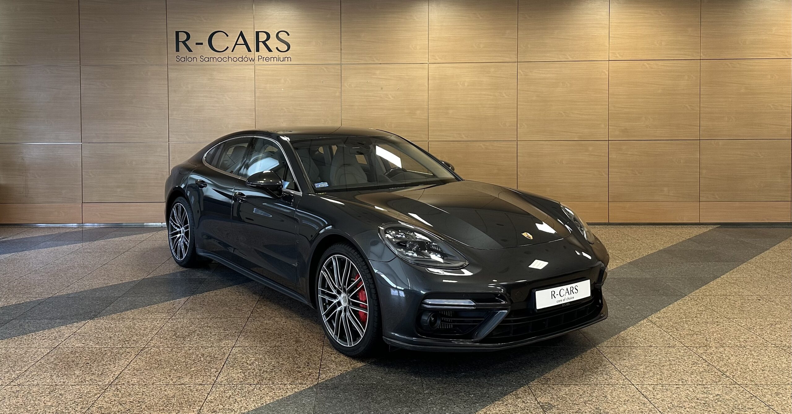 PORSCHE PANAMERA TURBO