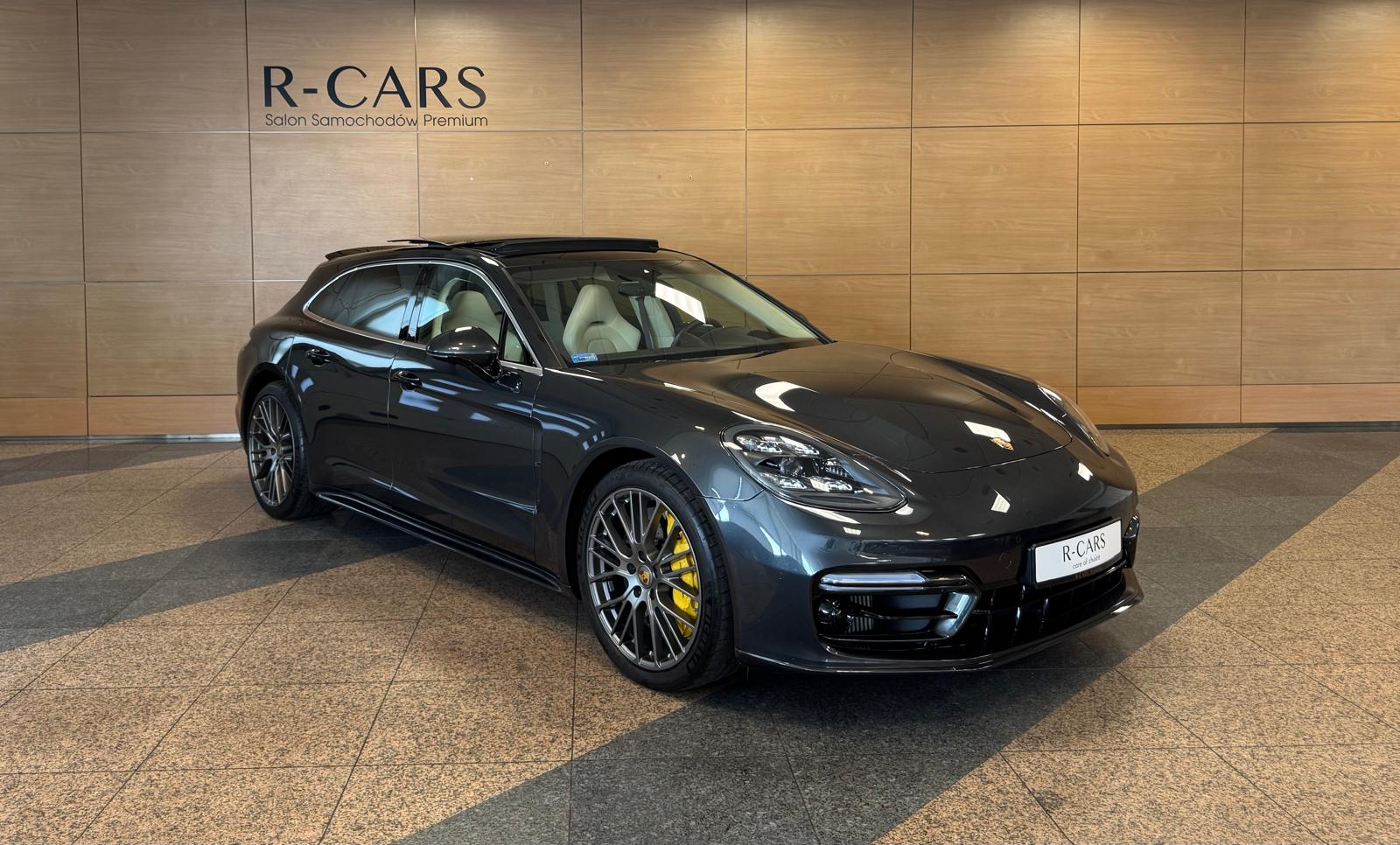 Porsche Panamera Turbo S Sport Turismo 630KM