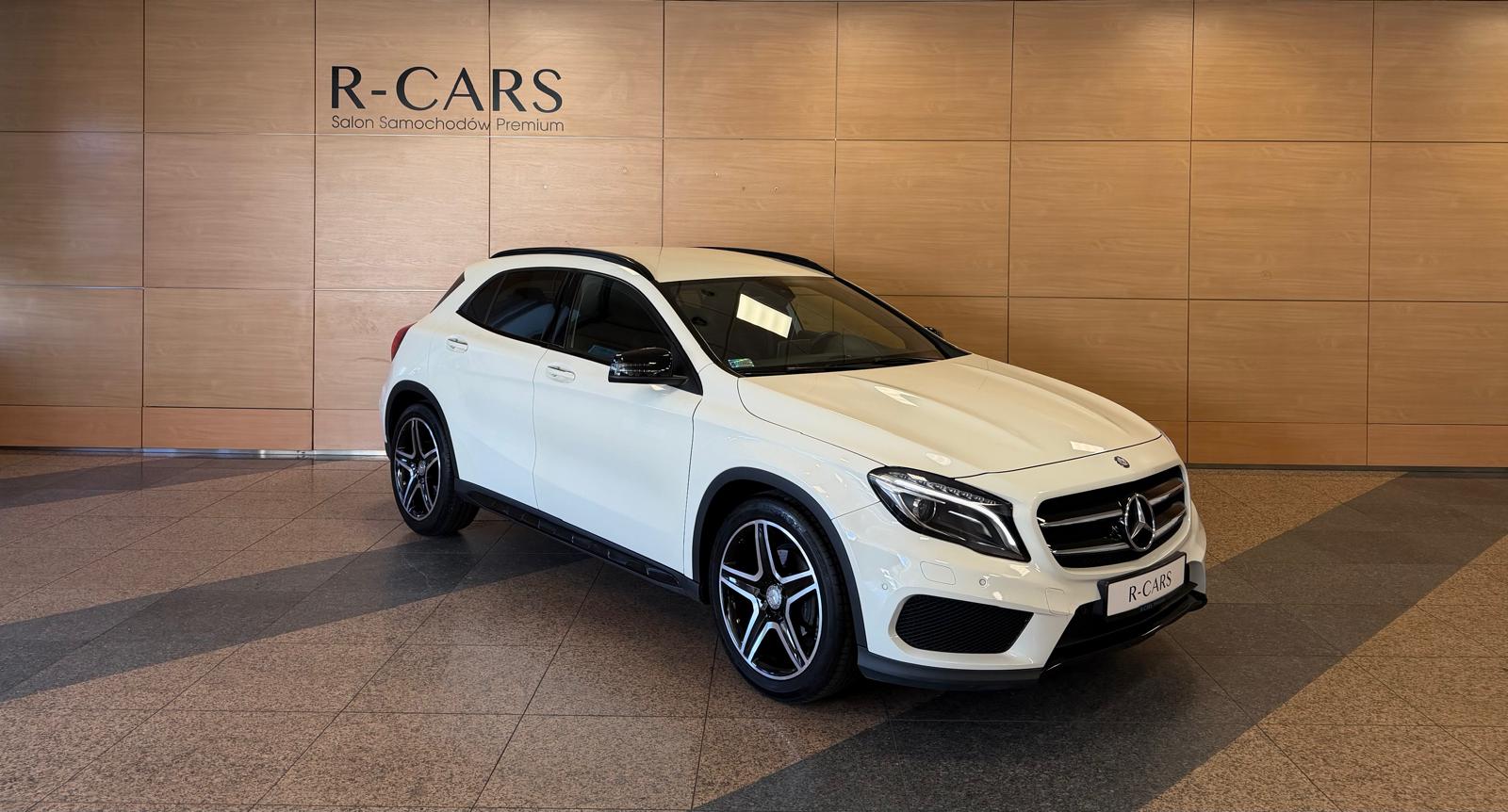 MERCEDES-BENZ GLA 200