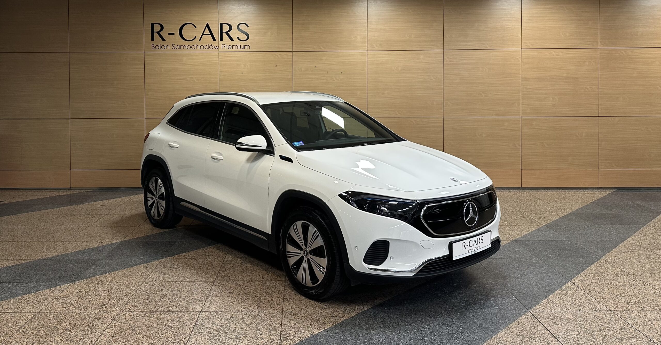 MERCEDES-BENZ EQA 250