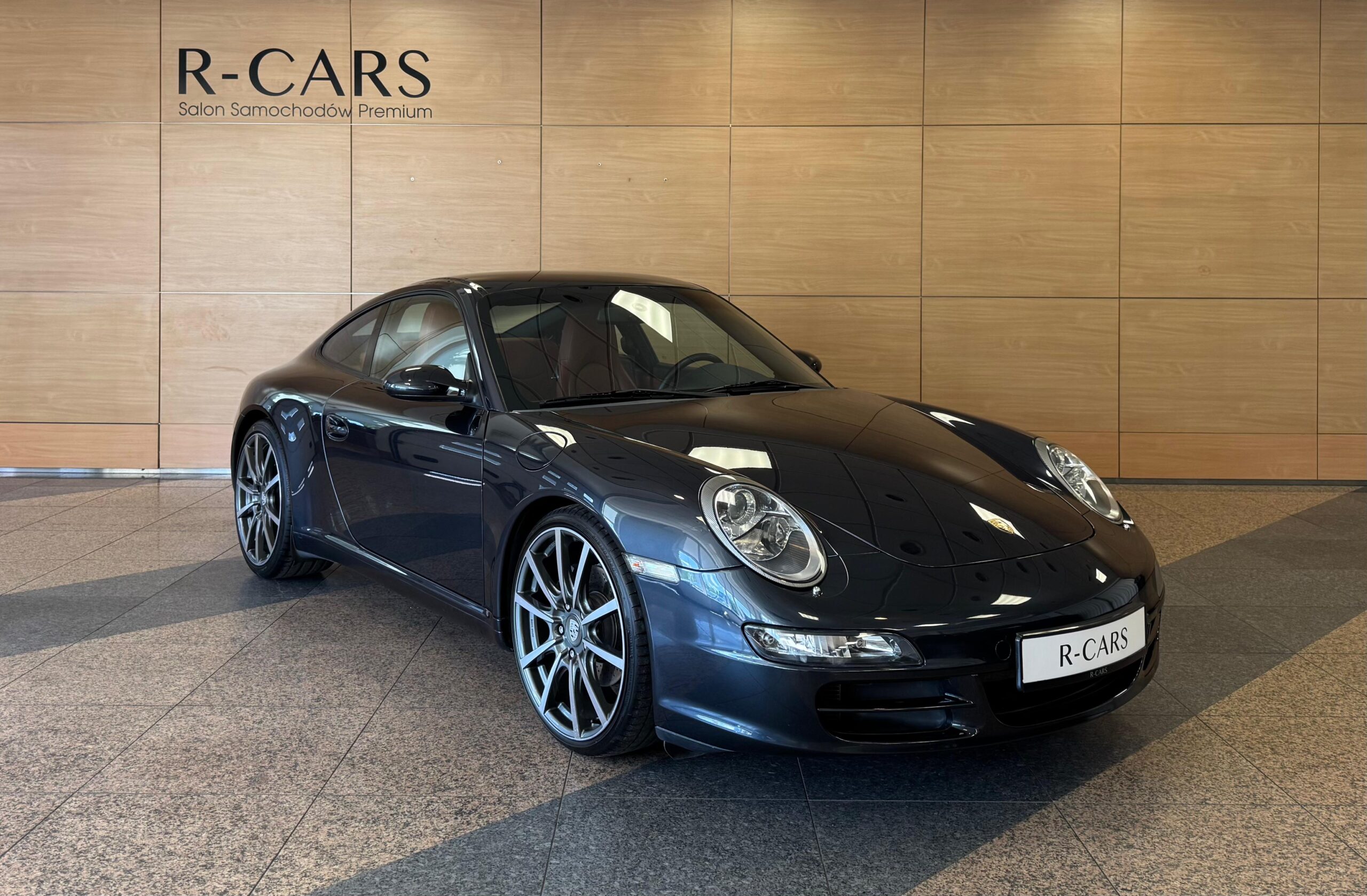 PORSCHE 911 CARRERA